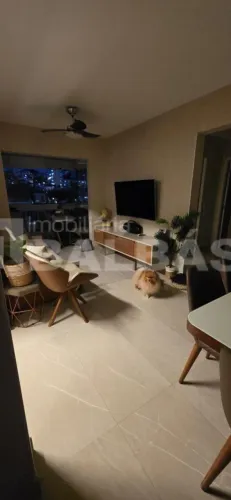 APARTAMENTO MOBILIADO - " PORTEIRA FECHADA" - 58 m²