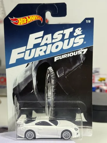Supra branco velozes e furiosos hot wheels 1/64