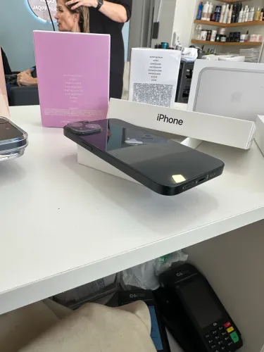 Vendo IPhone 13 meia noite 128 GB - impecável