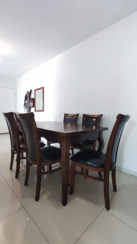 Mesa de jantar 6 lugares