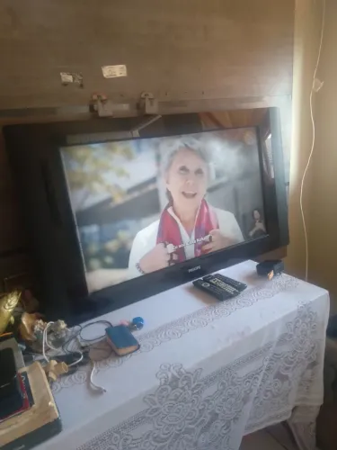 TV PHILIPS 50" LCD