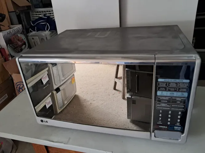 Micro-ondas LG 25 litros com grill ; 127volts
