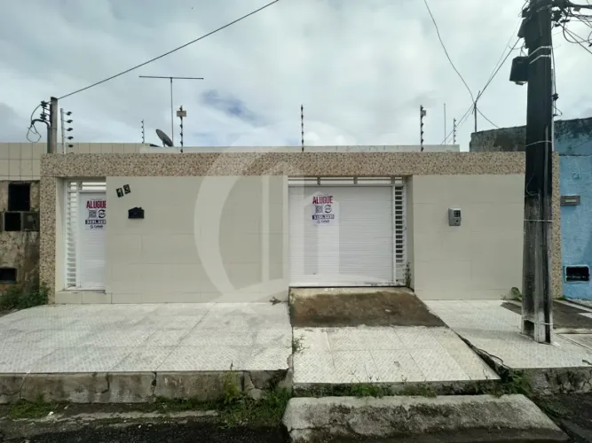Casa com 3 Quartos sendo 1 Suíte no Bairro Bugio