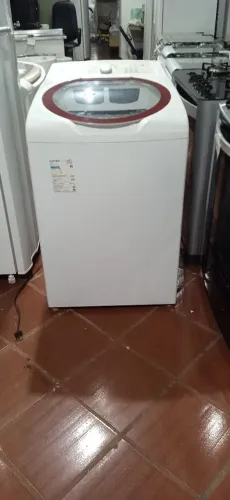 Máquina de lavar roupa Brastemp de 11 kilos com painel digital e cesto inox 
