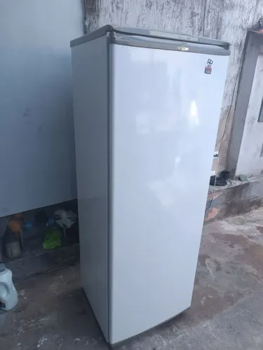 Geladeira Consul prática 340 litros