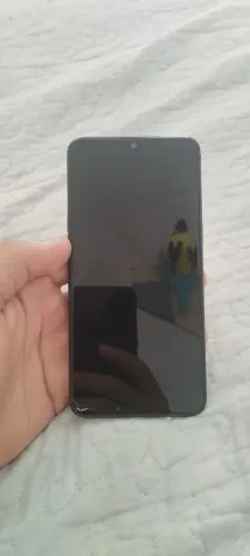 Samsung a10s com trincado na tela