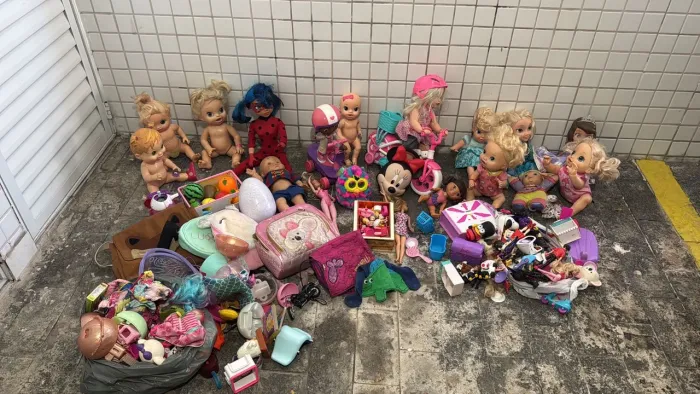 Brinquedos bonecas 