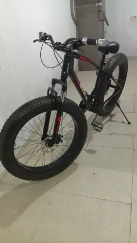 Vendo bicicleta fat bike nova