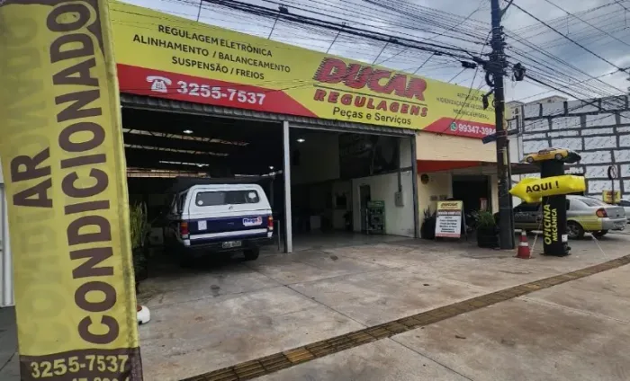 Auxiliar de atendimento e escritório