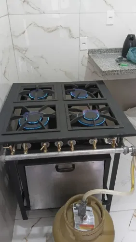 Fogao 4 boca com forno