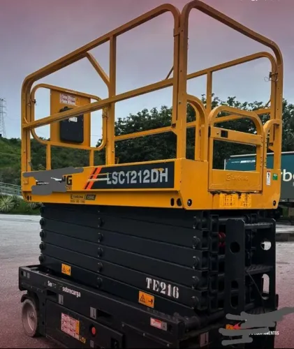 Plataforma LSC1212DH LIU GONG tesoura 14 metros