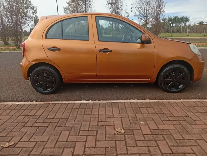 Nissan March S 1.0 16V Flex Fuel 5P 2012