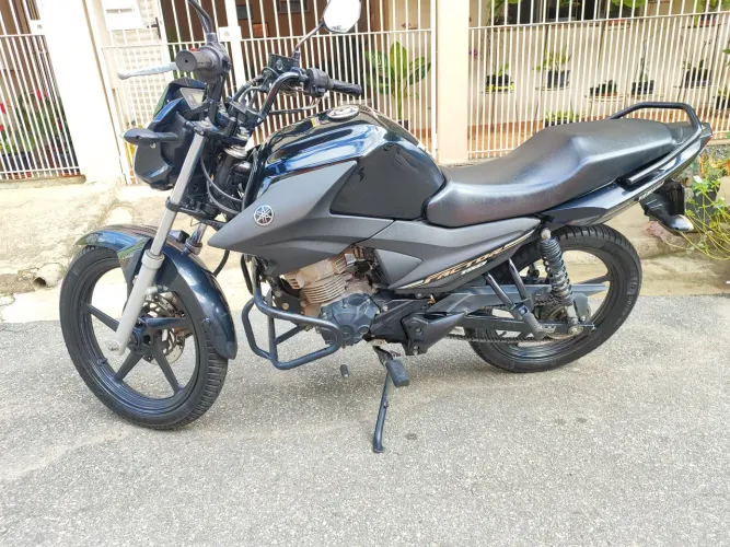 Vendo moto Yamaha YBR FACTOR 150CC ED 2019/2020 Segundo Dono.