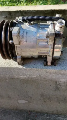 Compressor 24 volts CPMM70233UV, dupla polia, Magneti Marelli, para Ônibus e caminhões  