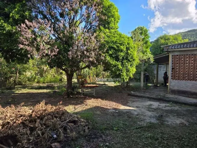 Casa com 2 dormitórios à venda, 360 m² por R$ 170.000,00 - Tinguá - Nova Iguaçu/RJ