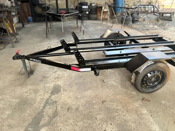 Carrétinha para 3 motos