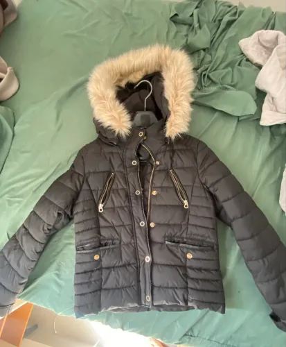 Casaco de Frio com Capuz