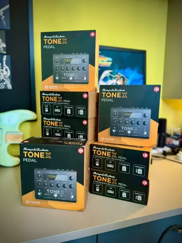 Pedal IK Multimedia Tonex (Novo/Lacrado) - Menor Preço do Brasil