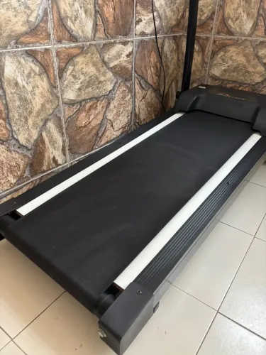 Esteira Polimet dobrável funcionando perfeitamente - pouco uso