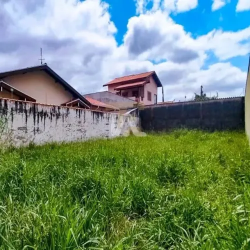 Terreno à venda 324m² em bairro consolidado Parque São Domingos, Pindamonhangaba/SP