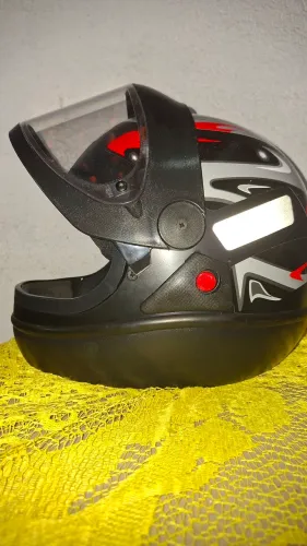 Capacete Taurus San Marino 58