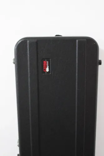 Case Gator para Baixo