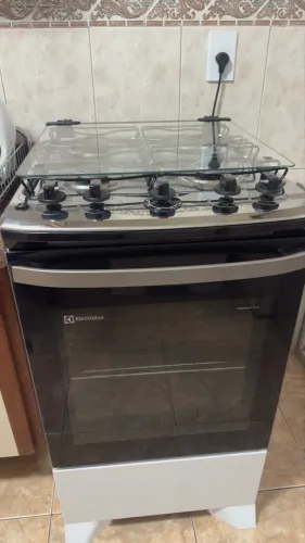 Fogão Electrolux 4 Bocas Mesa de Vidro | Perfeito Estado | Apenas 1 Ano e Meio de Uso