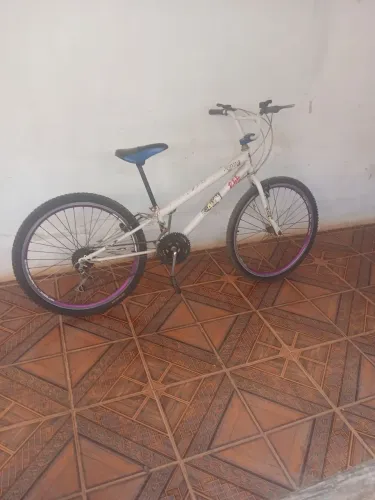 Vende se essa bicicleta