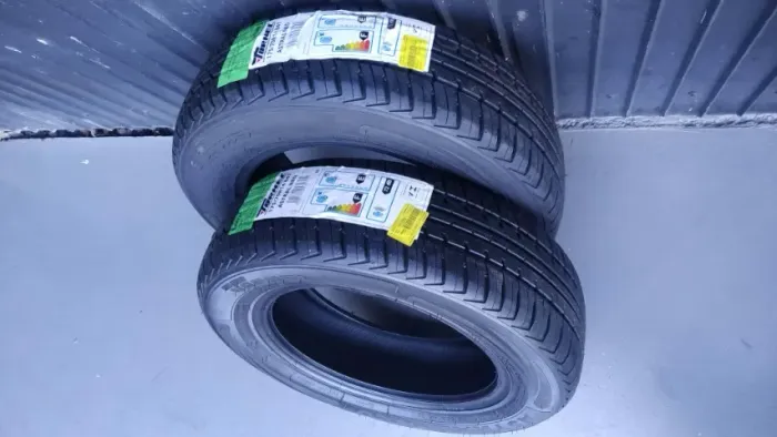 Par de Pneus novos aro 14" MEDIDAS DIFERENTES