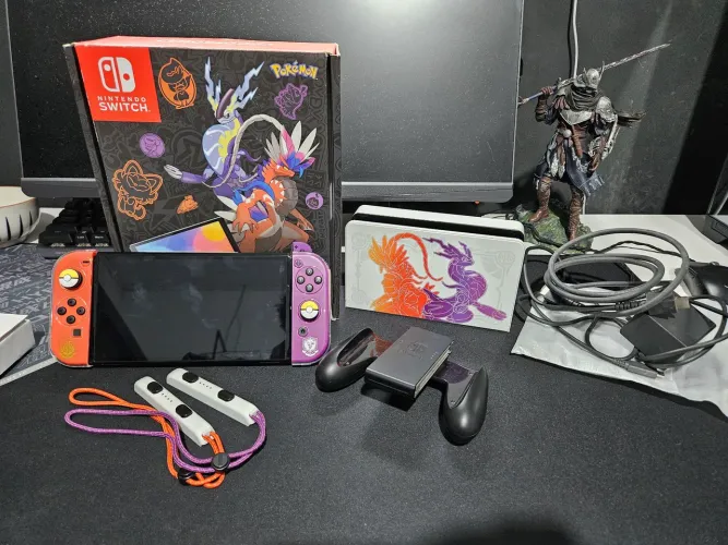 NINTENDO SWITCH OLED EDIÇÃO ESPECIAL POKEMON DESBLOQUEADO