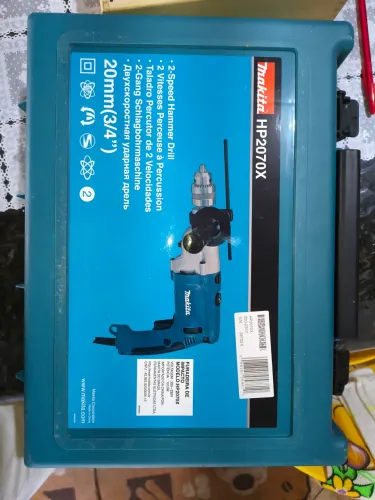 Vendo furadeira Makita hp2070x
