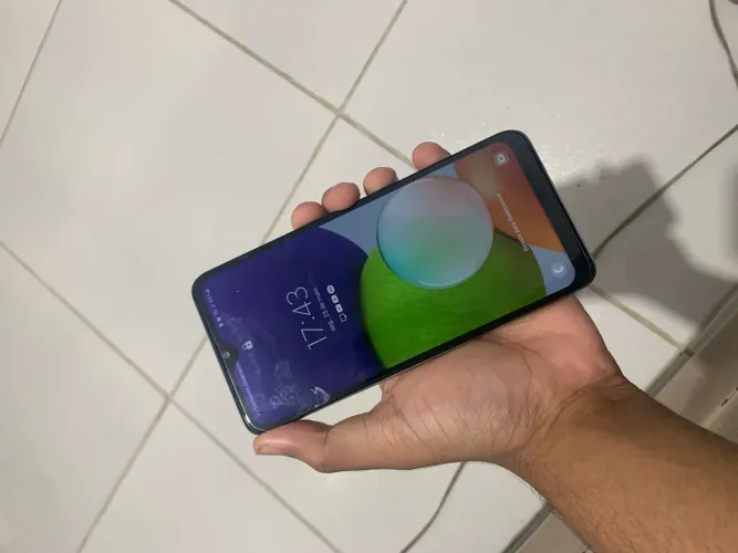 Troco em jante vmax ou free ride Celular Galaxy samsumg A22 128gb com caixa