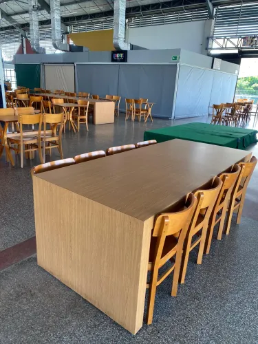 Mesa p/ 8 pessoas $ 1.990,00