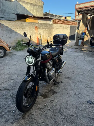 Royal enfield interceptor 650 revisada e costumizada