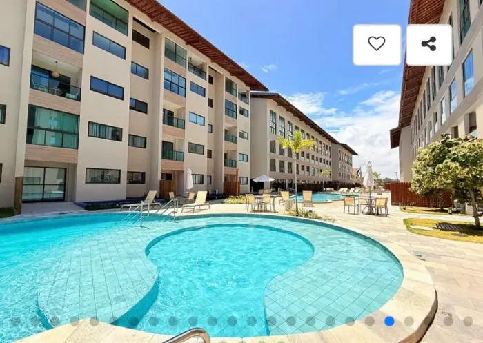 Flat com piscina privativa na praia dos Carneiros com estrutura de resort / aceita financi