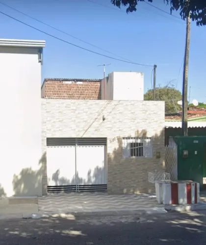 Alugo casa na cidade da esperança