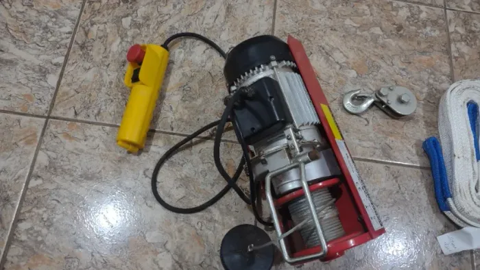 Guincho de coluna elétrico MOTOMIL