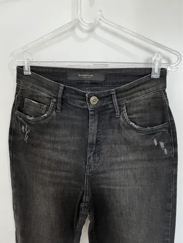 Calça skinny Damyller