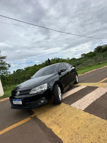 Volkswagen Jetta Comfortline 2.0 T.flex 8V 4P Tipt. 2013