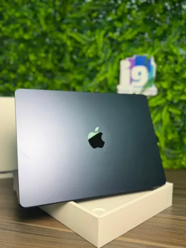 MacBook Air 2022 A 2681