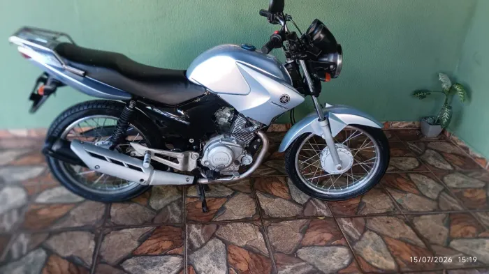 Vende moto Yamaha factor 2009