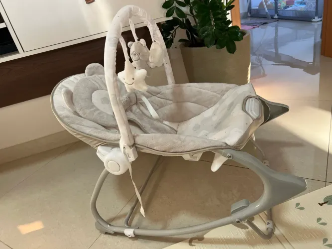 Cadeirinha de descanso bebê