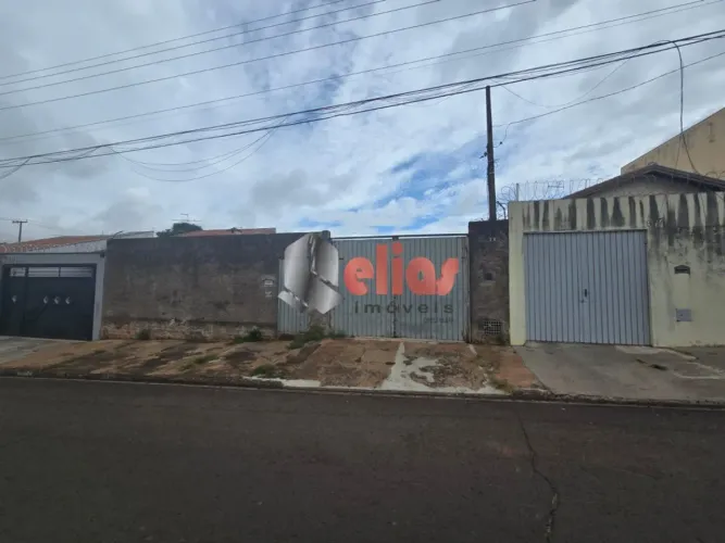 Edícula para aluguel e venda com 104 m² e 2 quartos em Jardim Dona Lili, Bauru - SP