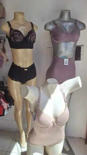 Manequins para lojas (com pequenas avarias)