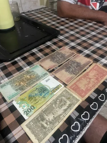 Dinheiro Antigo - Numismático
