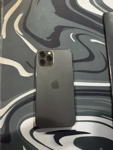 Excelente iPhone 12 Pro