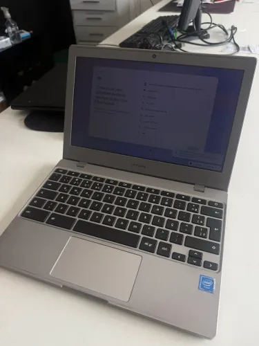 Samsung Chrome notebook 