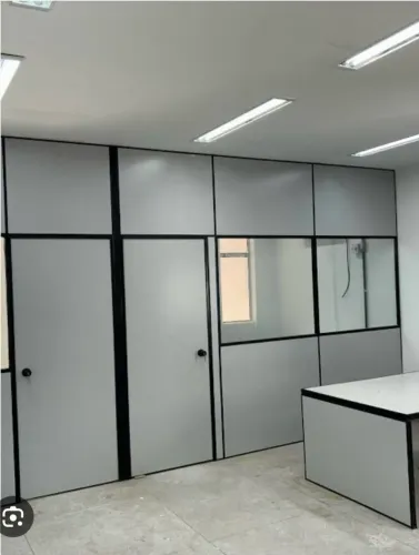 Divisória 307cm largura 250cm altura <br>250 altura