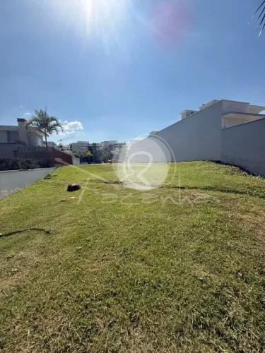 Terreno à venda no Swiss Park, Campinas-SP 473m² de área no condomínio de luxo