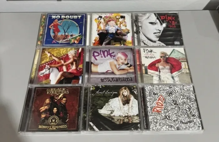 Lote CDS (Pink, Gwen Stefani, Natasha Bengfield, No Doubt, Black Eyed Peas, Paramore)